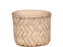 Load image into Gallery viewer, Macramé braided holder with Corte braided Flowerpot
